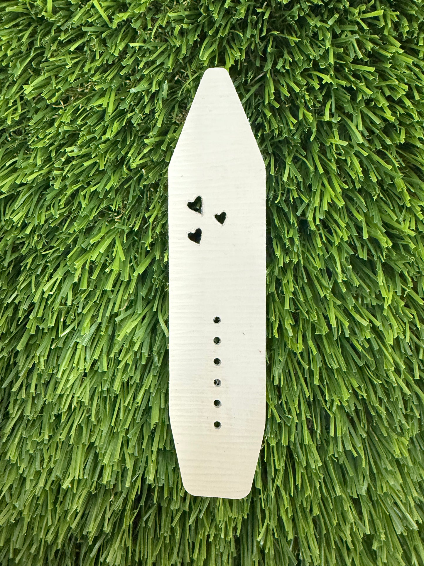 LC- Beta-LV Ivorie (Ivory) Epi Leather with 3 heart cut outs