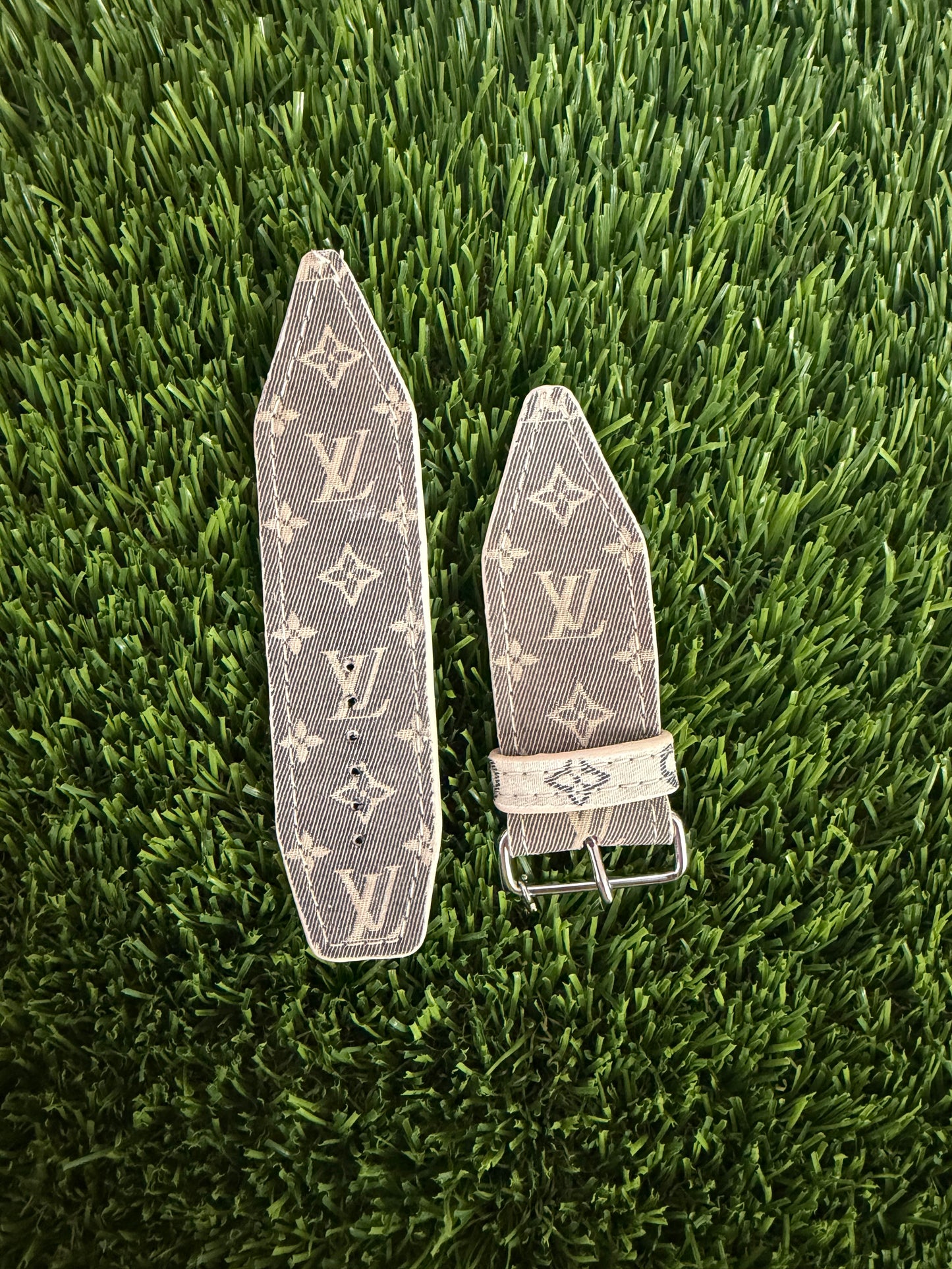 Blemished-OTD-Beta-Authentic Upcycled LV Mini Lin Navy with Tan Monogram