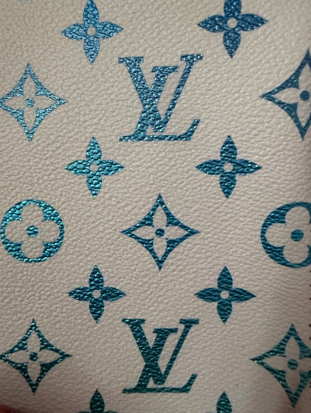 Rare-Limited Edition LV Iridescent-Anniversary Band-Cheers to 3 Years!!!
